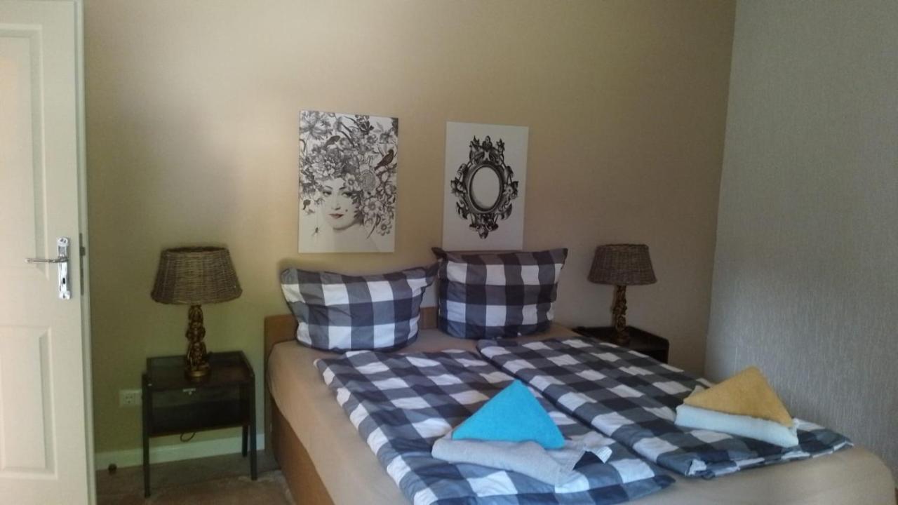 Ferienwohnung Mit Kamin Und Traumhafter Dachterrasse Mit Weitblick In Die Natur Neu Gaarz Extérieur photo