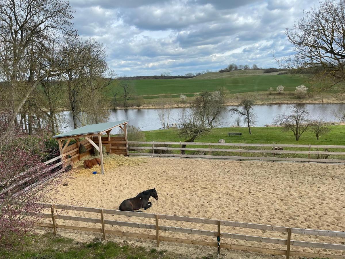 Ferienwohnung Mit Kamin Und Traumhafter Dachterrasse Mit Weitblick In Die Natur Neu Gaarz Extérieur photo